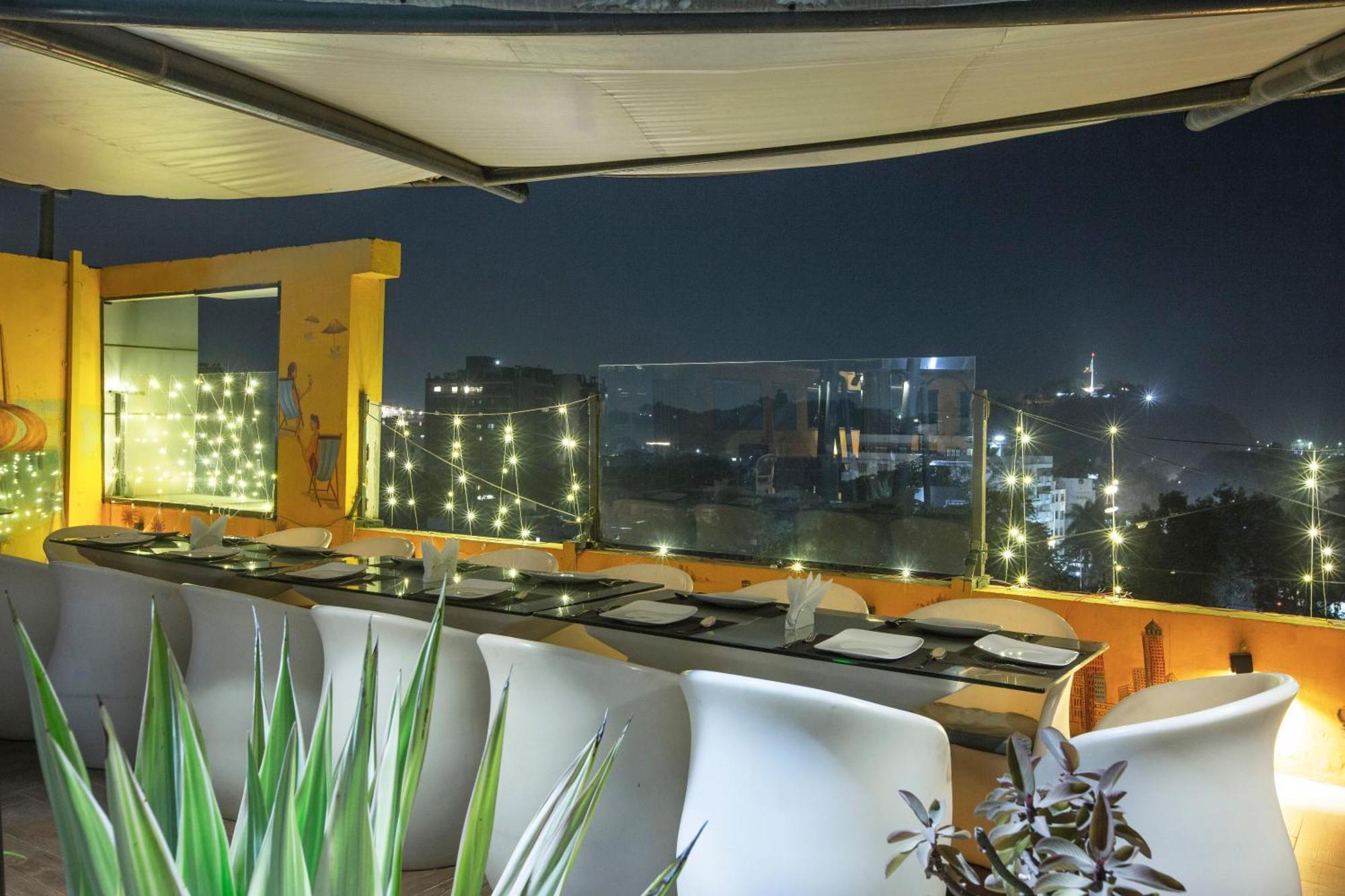Vesta Grand Central Udaipur Exterior foto
