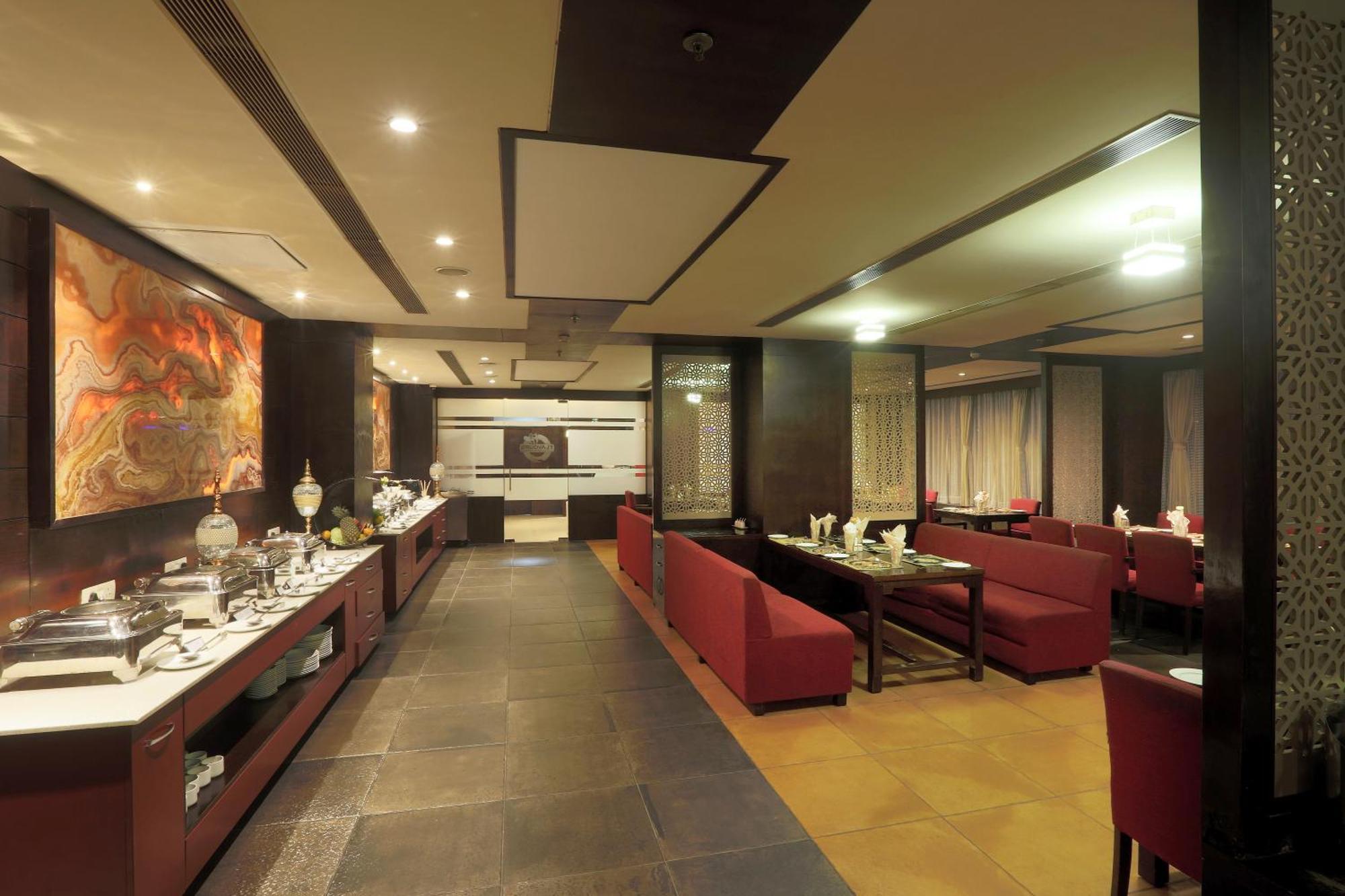 Vesta Grand Central Udaipur Exterior foto