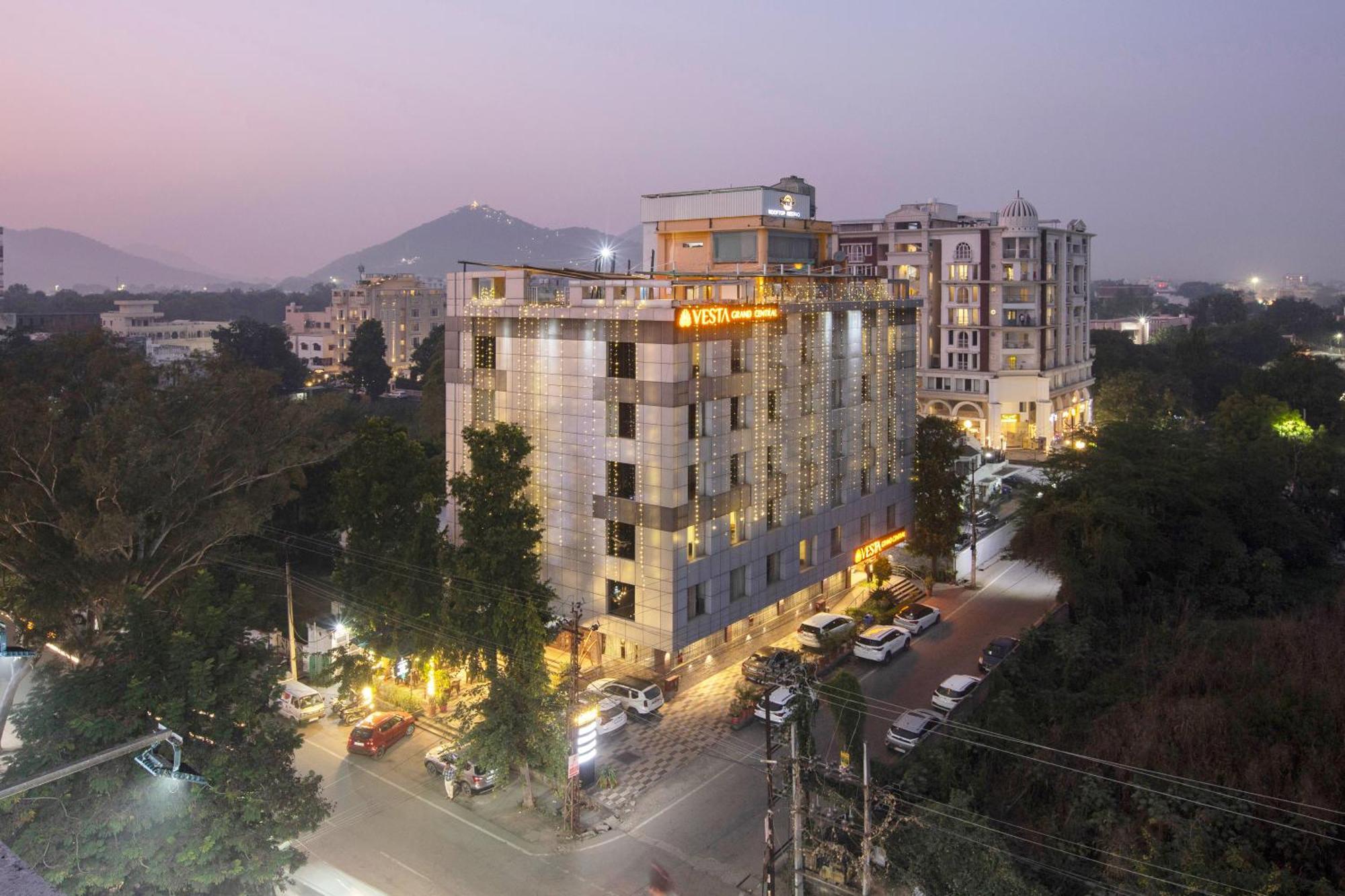 Vesta Grand Central Udaipur Exterior foto